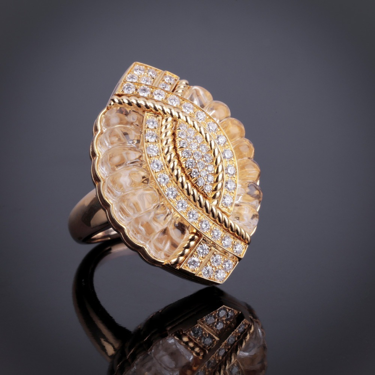 Magia, Hard stone and diamond ring